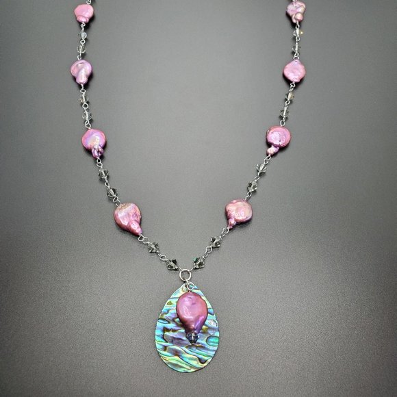 One-of-a-kind, pearl, and shell set - Picture 2 of 7